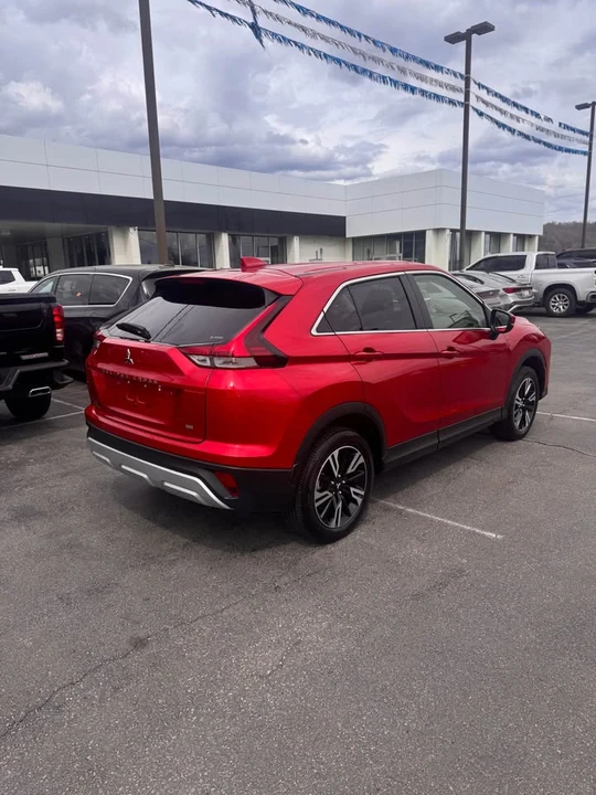 2025 Mitsubishi Eclipse Cross - Image 4 of 10