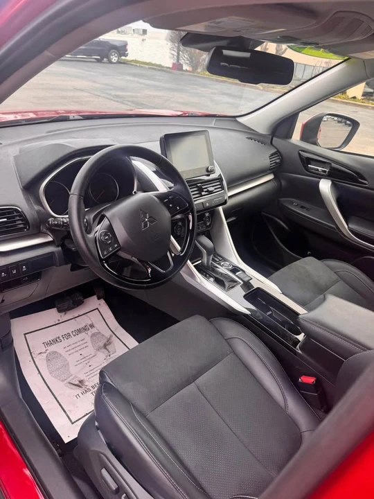 2025 Mitsubishi Eclipse Cross - Image 6 of 10