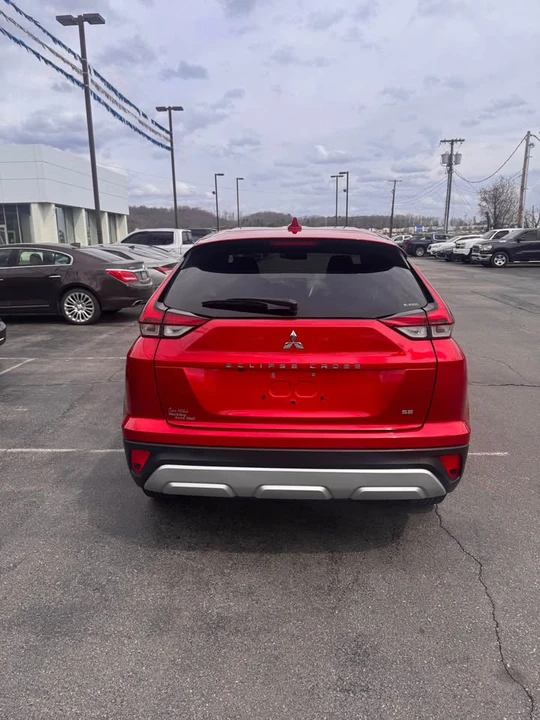 2025 Mitsubishi Eclipse Cross - Image 5 of 10