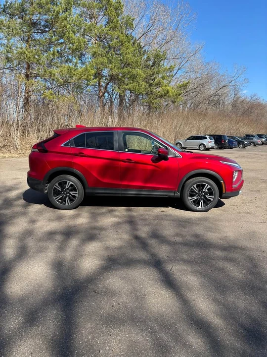2025 Mitsubishi Eclipse Cross - Image 4 of 19
