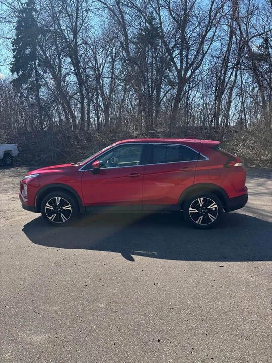 2025 Mitsubishi Eclipse Cross - Image 8 of 19