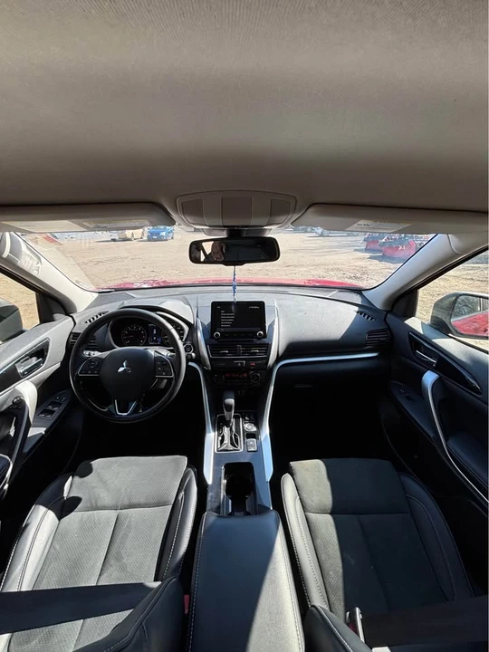 2025 Mitsubishi Eclipse Cross - Image 12 of 19