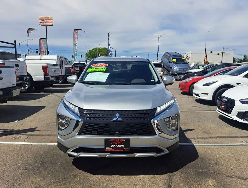 2025 Mitsubishi Eclipse Cross - Image 2 of 20