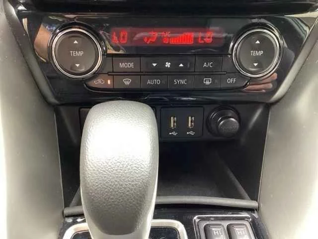 2025 Mitsubishi Eclipse Cross - Image 18 of 20