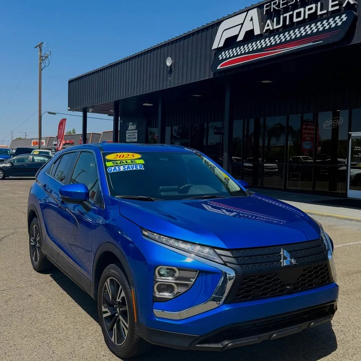 2025 Mitsubishi Eclipse Cross - Image 3 of 7