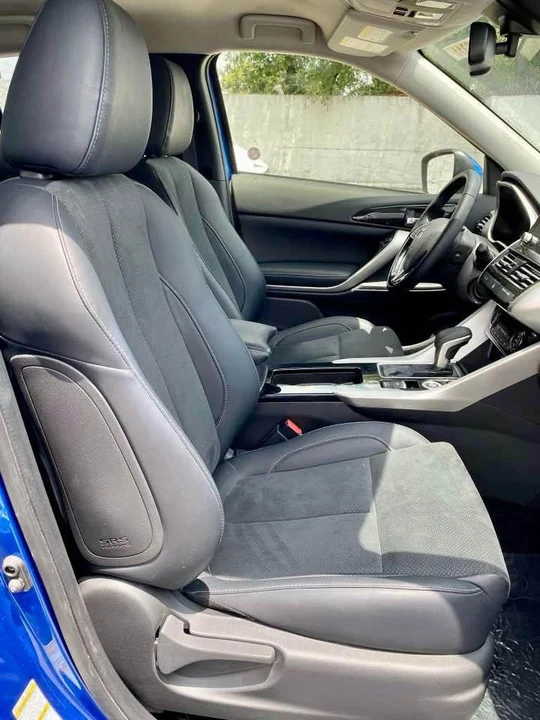 2025 Mitsubishi Eclipse Cross - Image 9 of 12