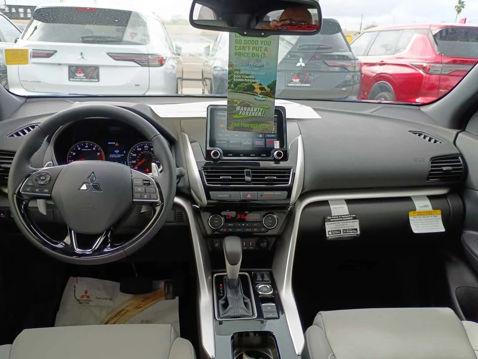 2025 Mitsubishi Eclipse Cross - Image 10 of 20