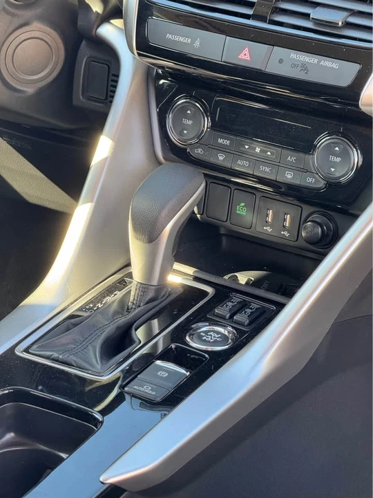 2025 Mitsubishi Eclipse Cross - Image 8 of 13