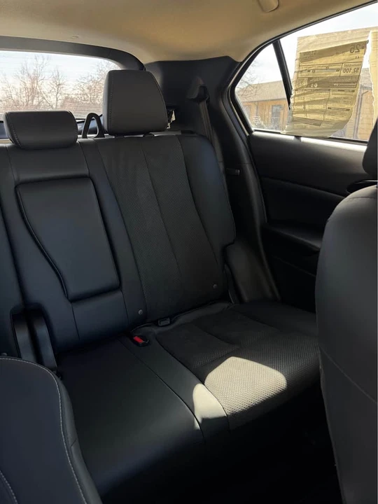 2025 Mitsubishi Eclipse Cross - Image 9 of 13