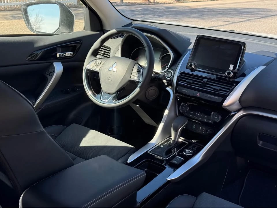 2025 Mitsubishi Eclipse Cross - Image 7 of 13