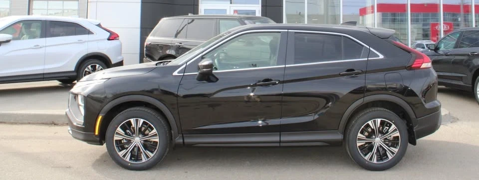 2025 Mitsubishi Eclipse Cross - Image 2 of 20