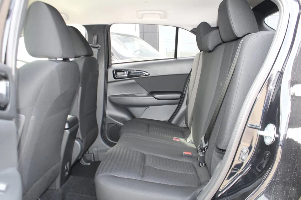 2025 Mitsubishi Eclipse Cross - Image 11 of 20