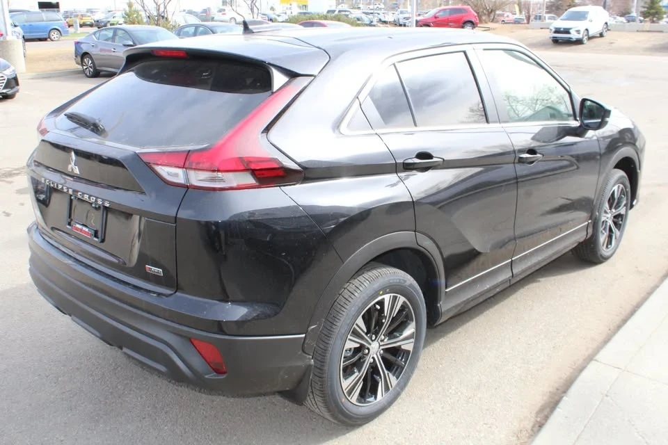 2025 Mitsubishi Eclipse Cross - Image 5 of 20