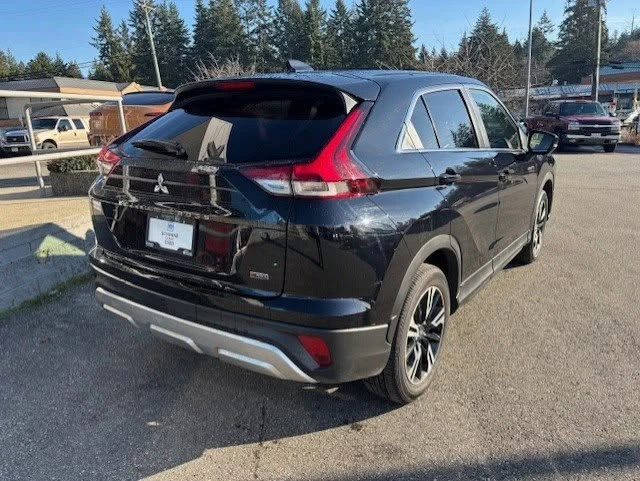 2025 Mitsubishi Eclipse Cross - Image 4 of 18