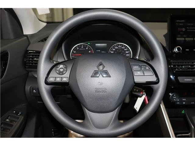 2025 Mitsubishi Eclipse Cross - Image 12 of 16