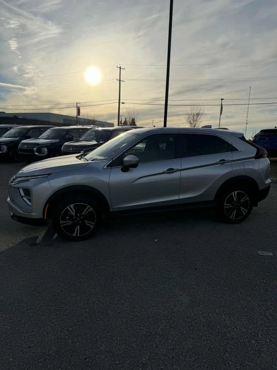 2025 Mitsubishi Eclipse Cross - Image 3 of 13