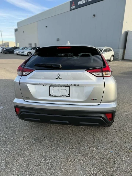 2025 Mitsubishi Eclipse Cross - Image 4 of 13