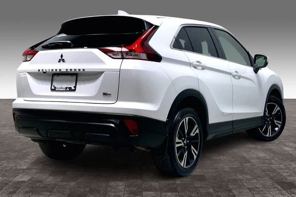 2025 Mitsubishi Eclipse Cross - Image 5 of 7