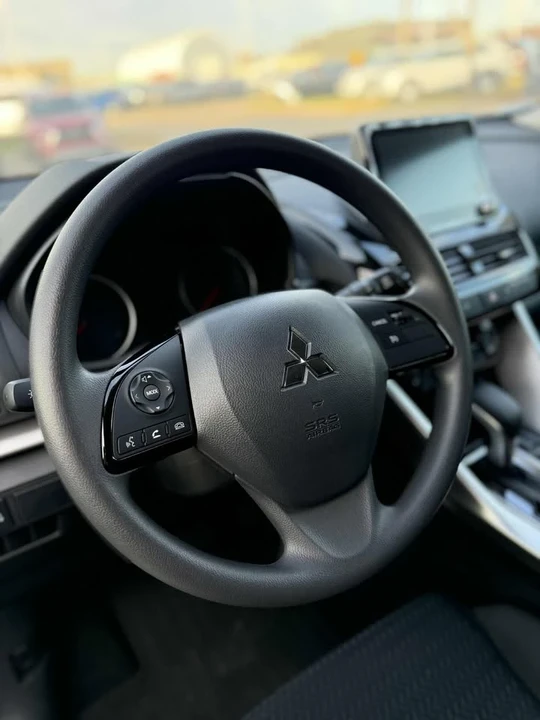 2025 Mitsubishi Eclipse Cross - Image 9 of 10
