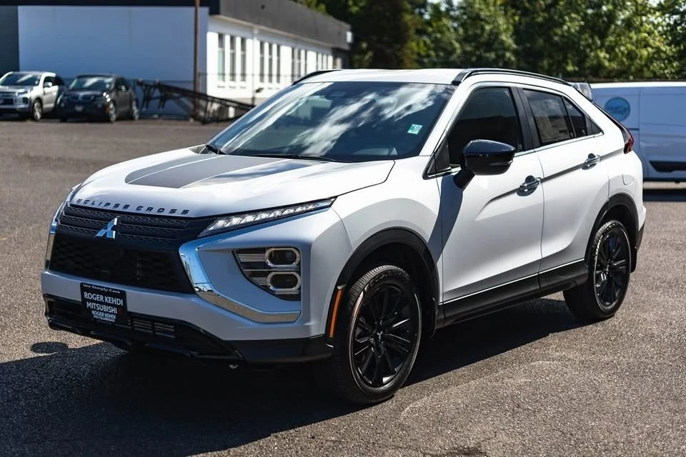 2025 Mitsubishi Eclipse Cross - Image 3 of 14