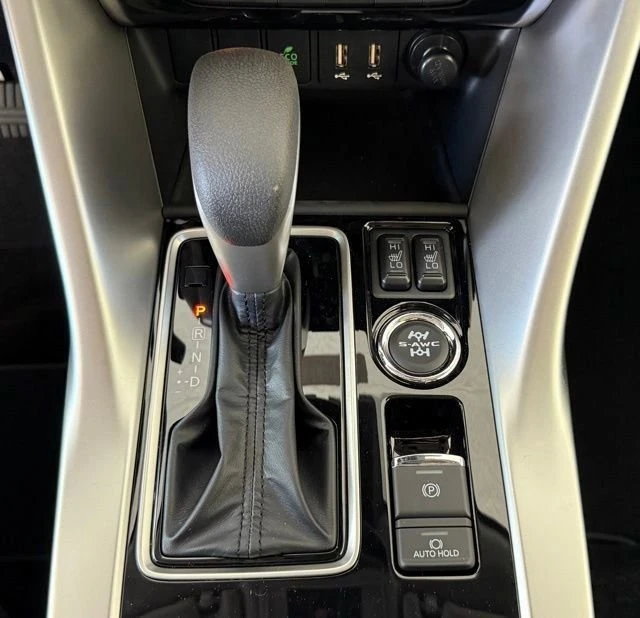 2025 Mitsubishi Eclipse Cross - Image 9 of 20