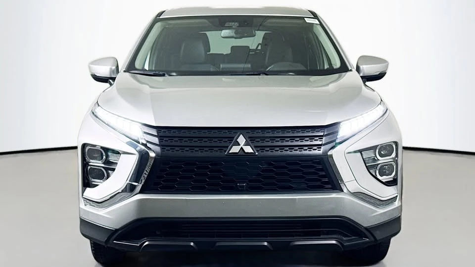 2025 Mitsubishi Eclipse Cross - Image 9 of 14