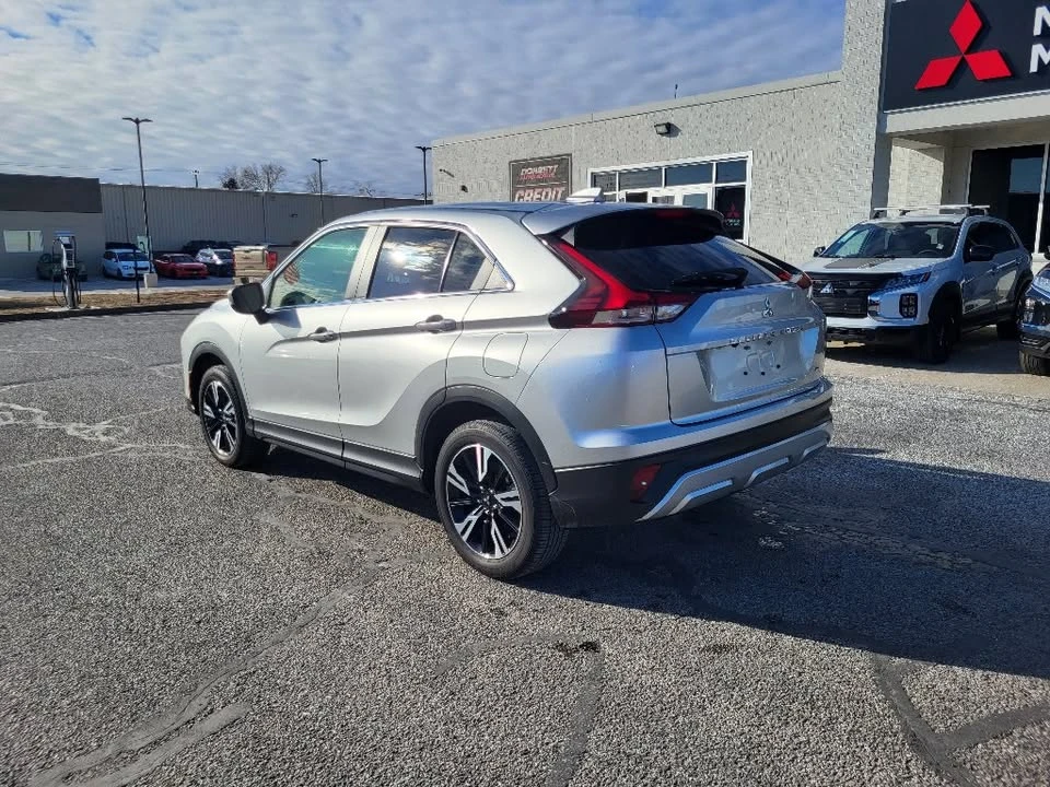 2025 Mitsubishi Eclipse Cross - Image 9 of 14