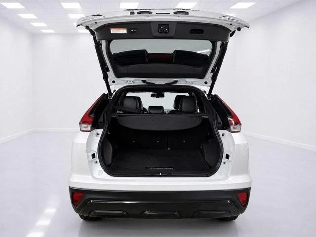 2025 Mitsubishi Eclipse Cross - Image 11 of 20