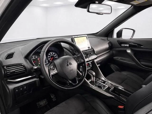 2025 Mitsubishi Eclipse Cross - Image 16 of 20