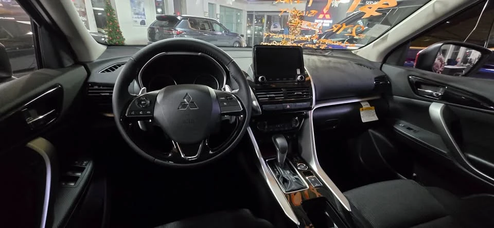 2025 Mitsubishi Eclipse Cross - Image 5 of 5