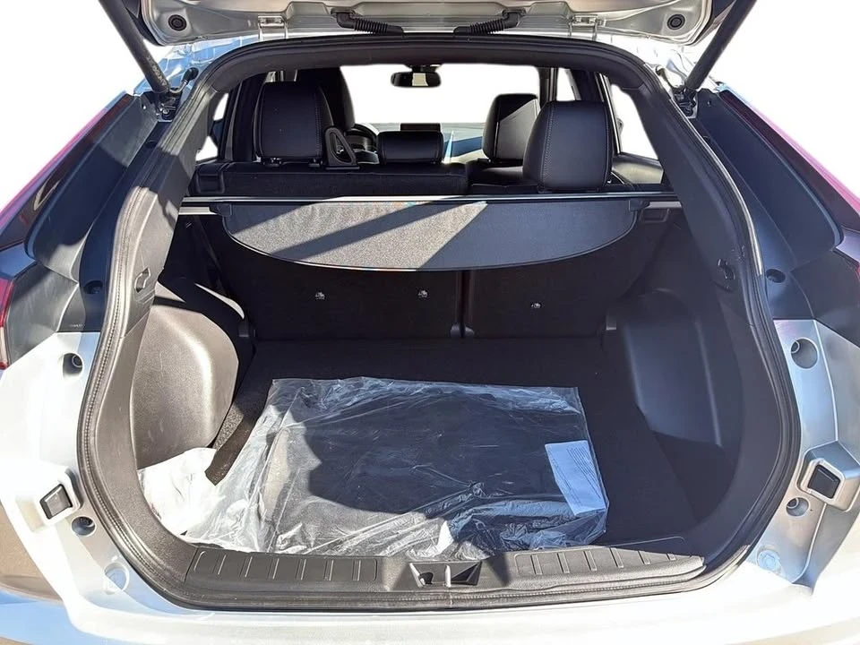 2025 Mitsubishi Eclipse Cross - Image 4 of 15