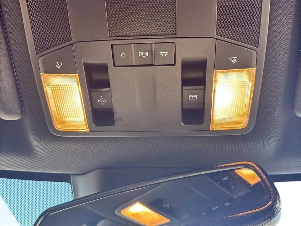 2025 Mitsubishi Eclipse Cross - Image 14 of 15