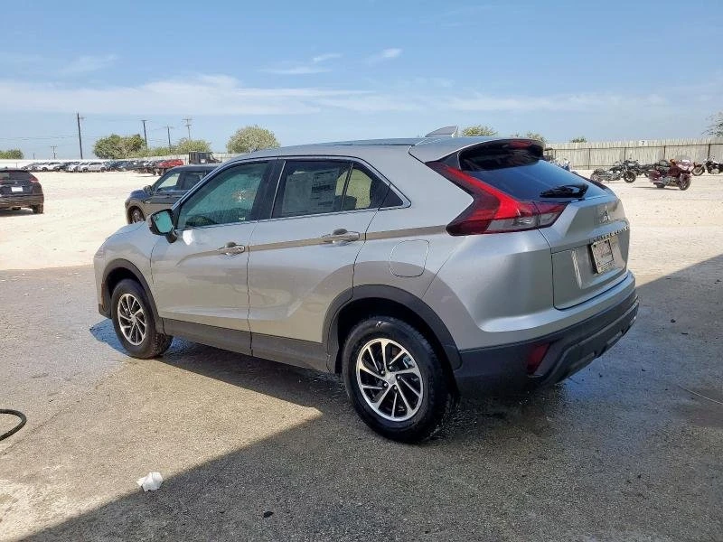 2025 Mitsubishi Eclipse Cross - Image 3 of 4