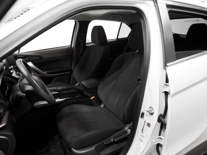 2025 Mitsubishi Eclipse Cross - Image 3 of 5