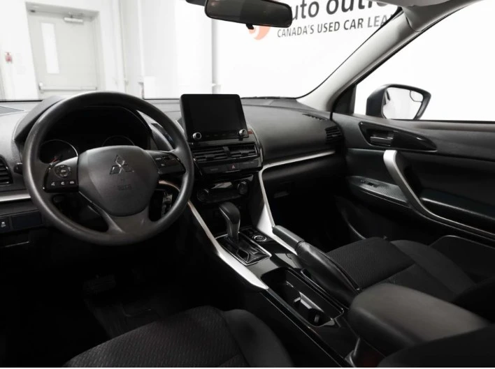 2025 Mitsubishi Eclipse Cross - Image 5 of 5