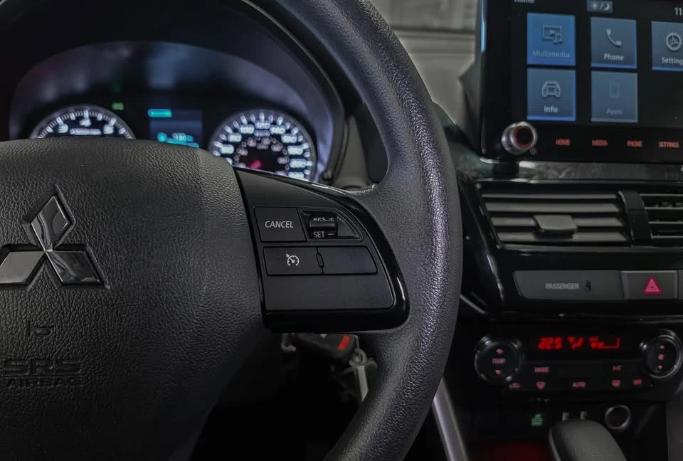 2025 Mitsubishi Eclipse Cross - Image 13 of 19