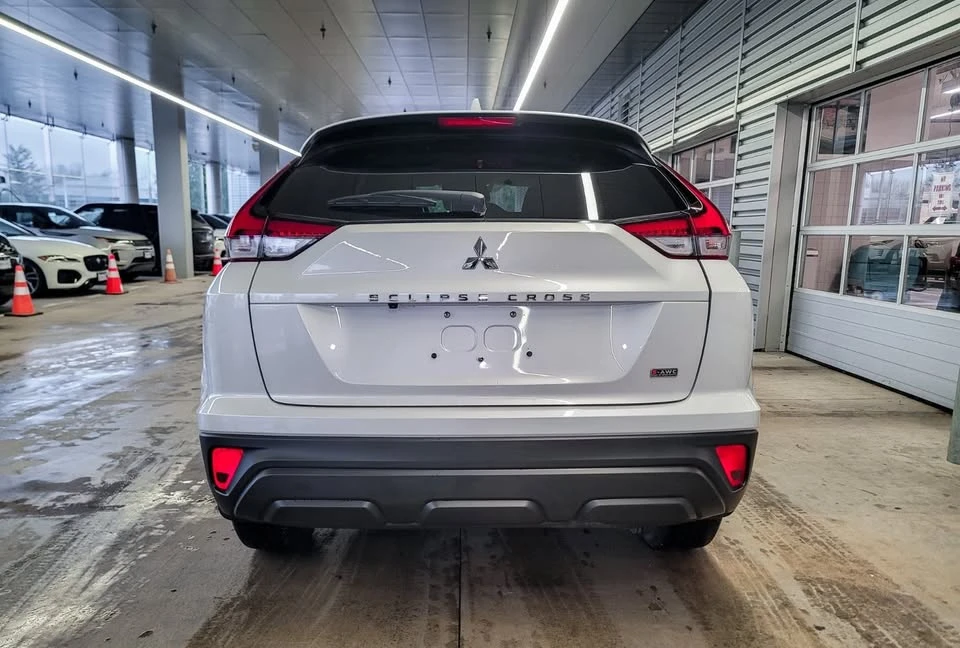2025 Mitsubishi Eclipse Cross - Image 5 of 19