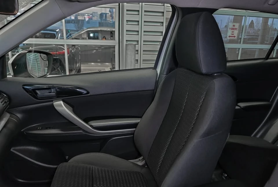 2025 Mitsubishi Eclipse Cross - Image 17 of 19