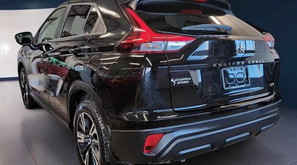2025 Mitsubishi Eclipse Cross - Image 5 of 10
