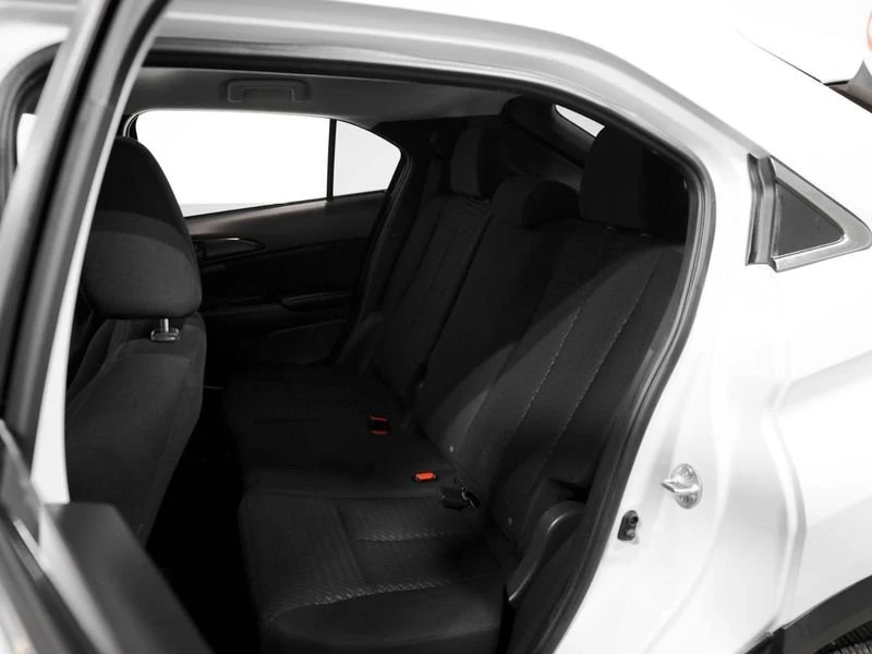 2025 Mitsubishi Eclipse Cross - Image 10 of 20