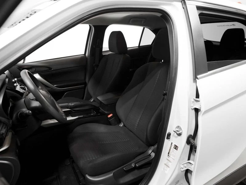 2025 Mitsubishi Eclipse Cross - Image 9 of 20