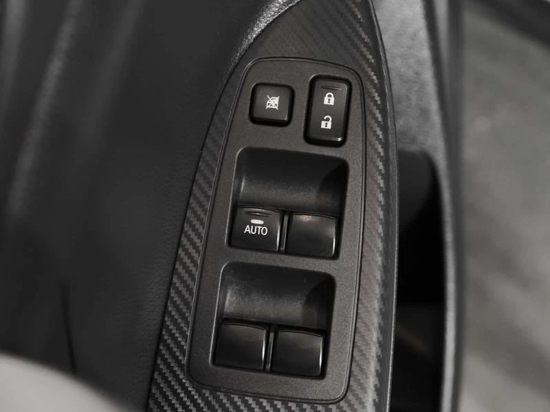2025 Mitsubishi Eclipse Cross - Image 7 of 20