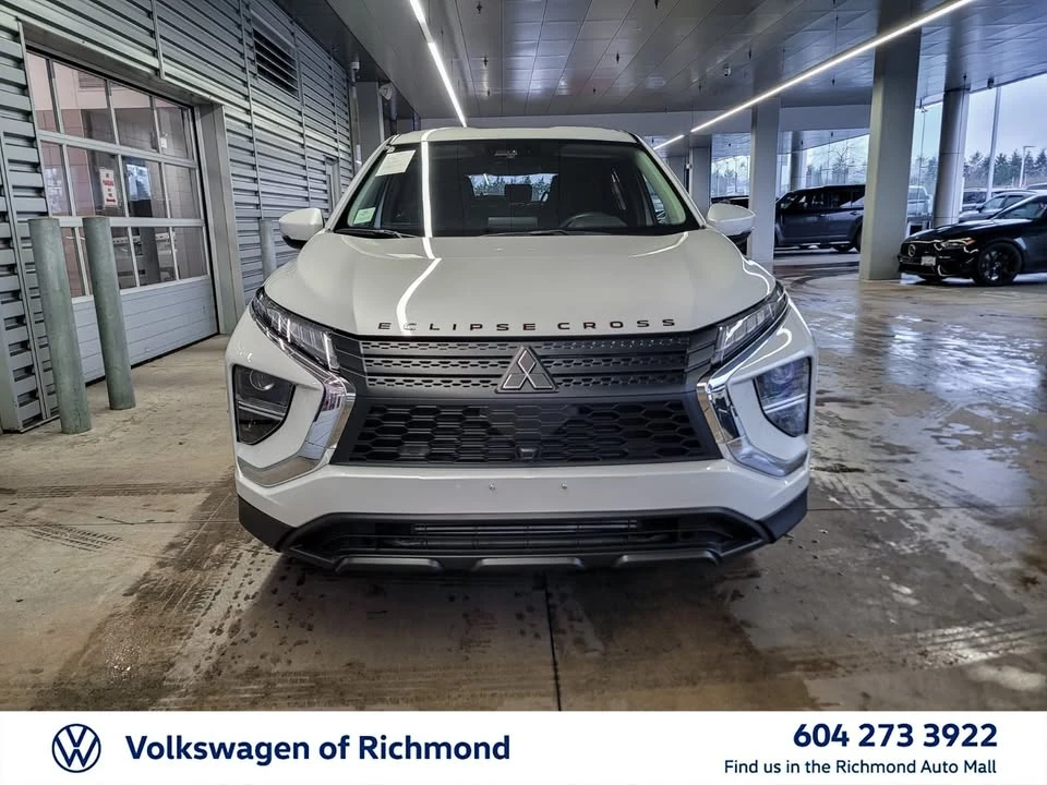 2025 Mitsubishi Eclipse Cross - Image 2 of 11