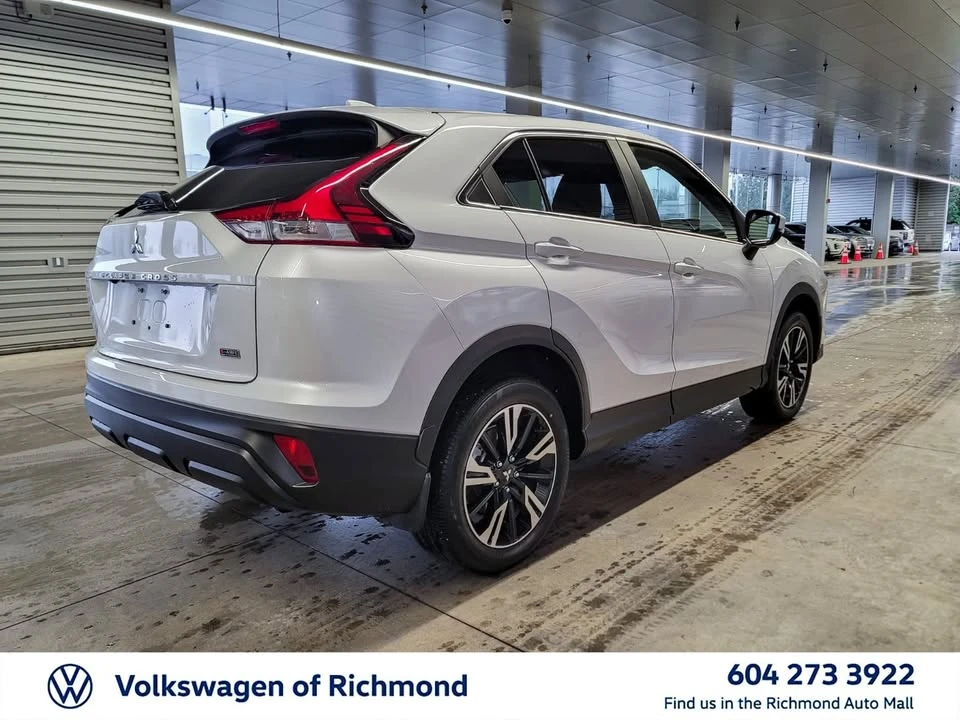 2025 Mitsubishi Eclipse Cross - Image 4 of 11