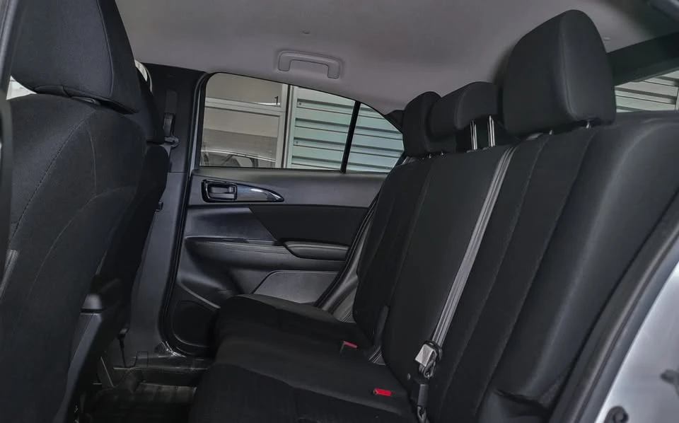 2025 Mitsubishi Eclipse Cross - Image 18 of 20