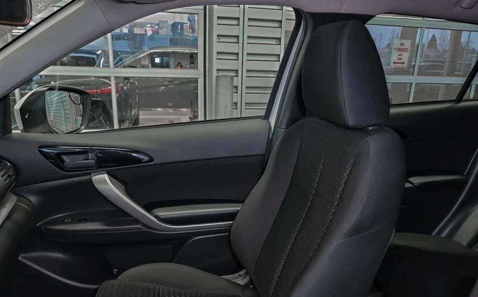2025 Mitsubishi Eclipse Cross - Image 16 of 20