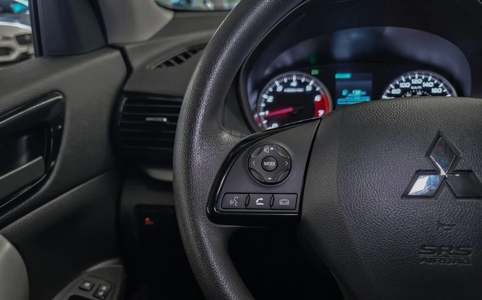 2025 Mitsubishi Eclipse Cross - Image 13 of 20