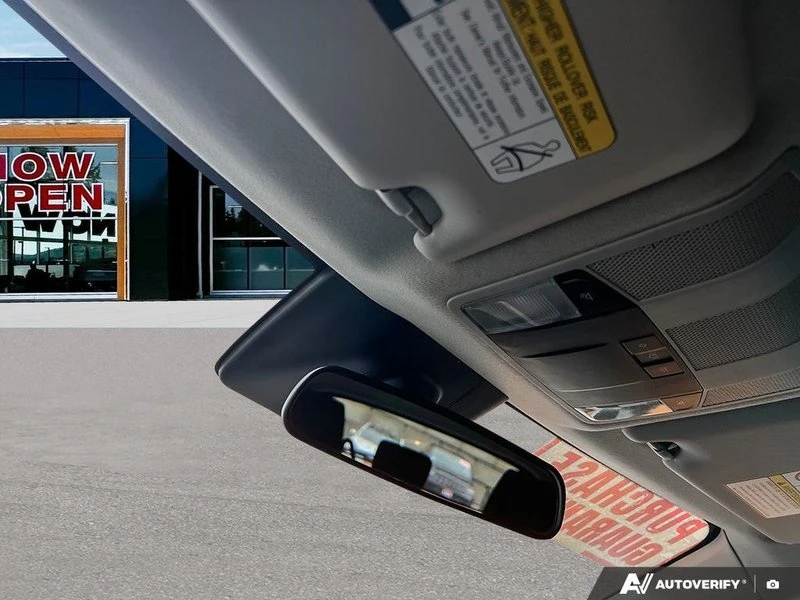 2025 Mitsubishi Eclipse Cross - Image 16 of 20