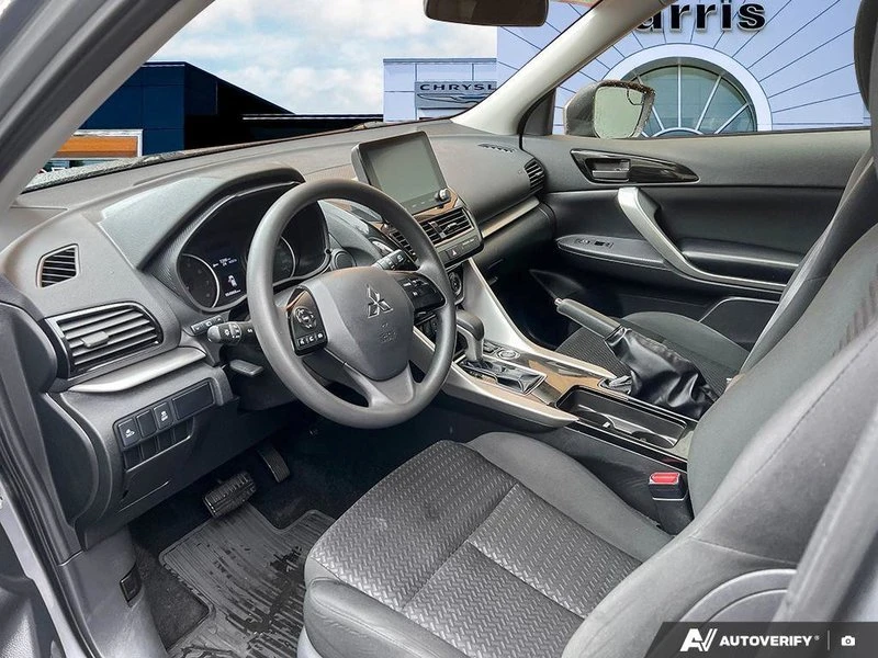 2025 Mitsubishi Eclipse Cross - Image 8 of 20