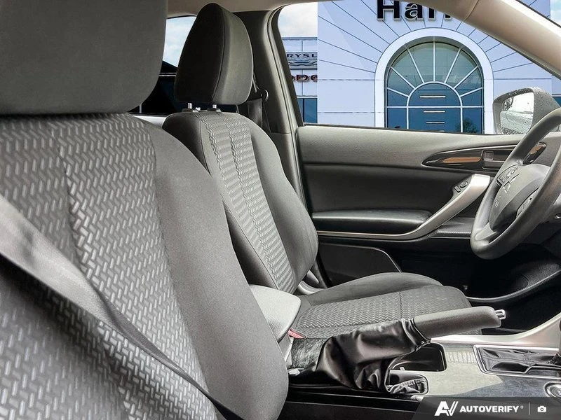 2025 Mitsubishi Eclipse Cross - Image 17 of 20